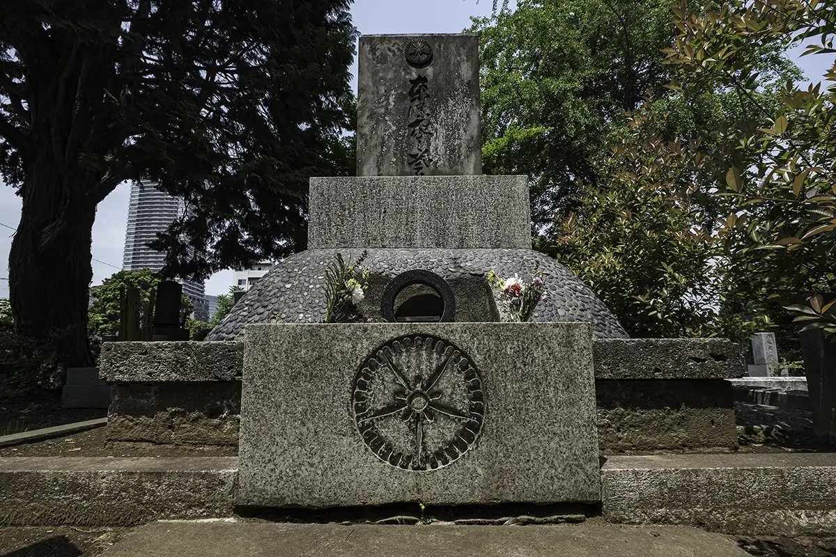 🏯 코마츠 타테와키 묘소 (세이죠산 엔린지 절터) 이미지 1